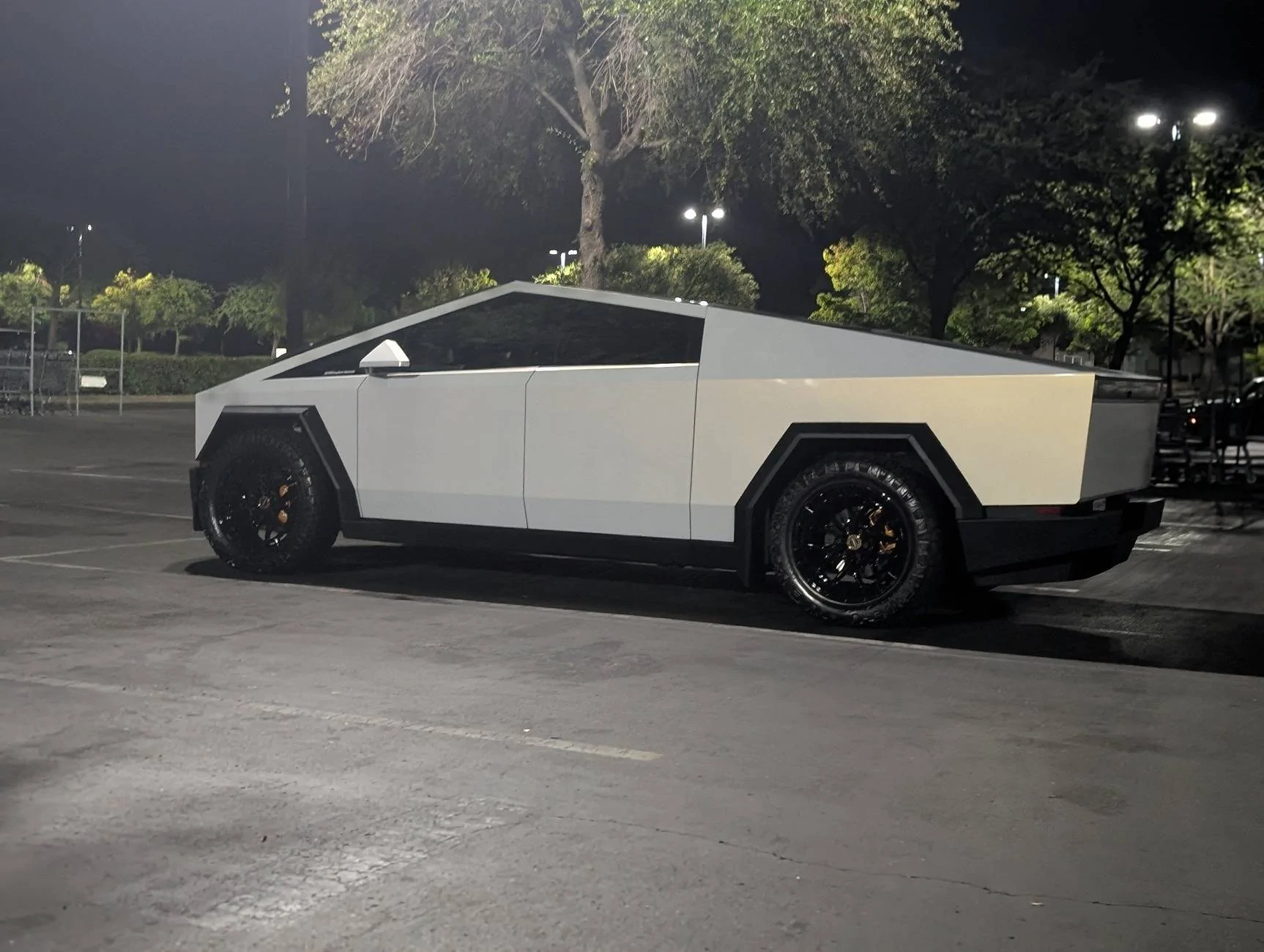 Tesla Cybertruck Finally got my beast PXL_20240929_045612118.PORTRAIT