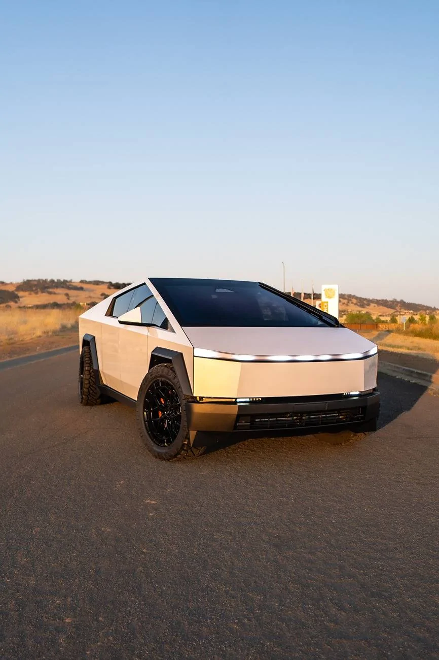 Tesla Cybertruck Finally got my beast IMG_8700