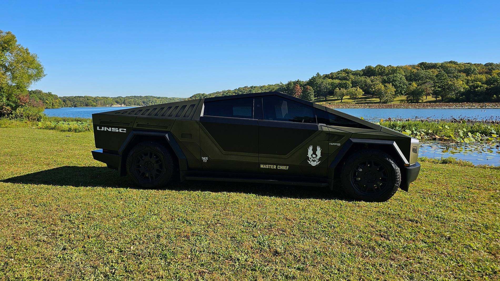 Tesla Cybertruck Behind the Scenes Photos from Magazine Photo Shoot 20240929_101216