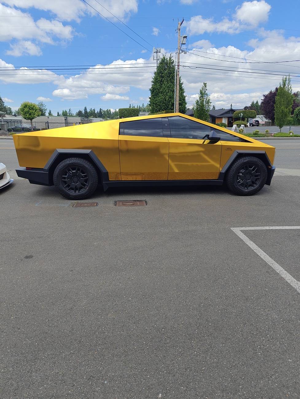 Tesla Cybertruck 🎉 Teslaunch New Giveaway : All-Inclusive Seat Covers for Cybertruck 🎉 Gold CT