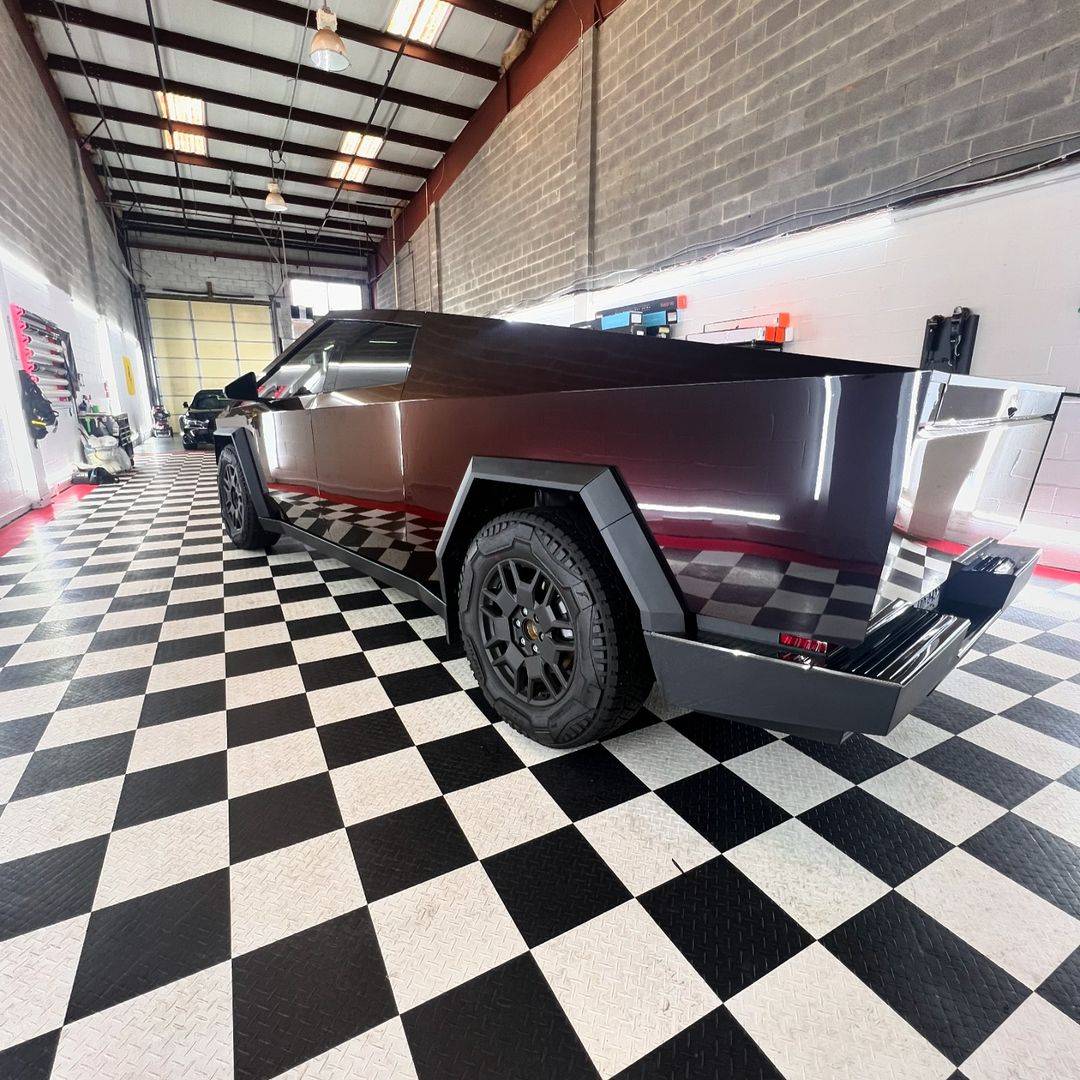 Tesla Cybertruck RED Vinyl Wrap & PPF Cybertruck -- Photos & Videos 460713484_1168106201540658_8019085565578063973_n