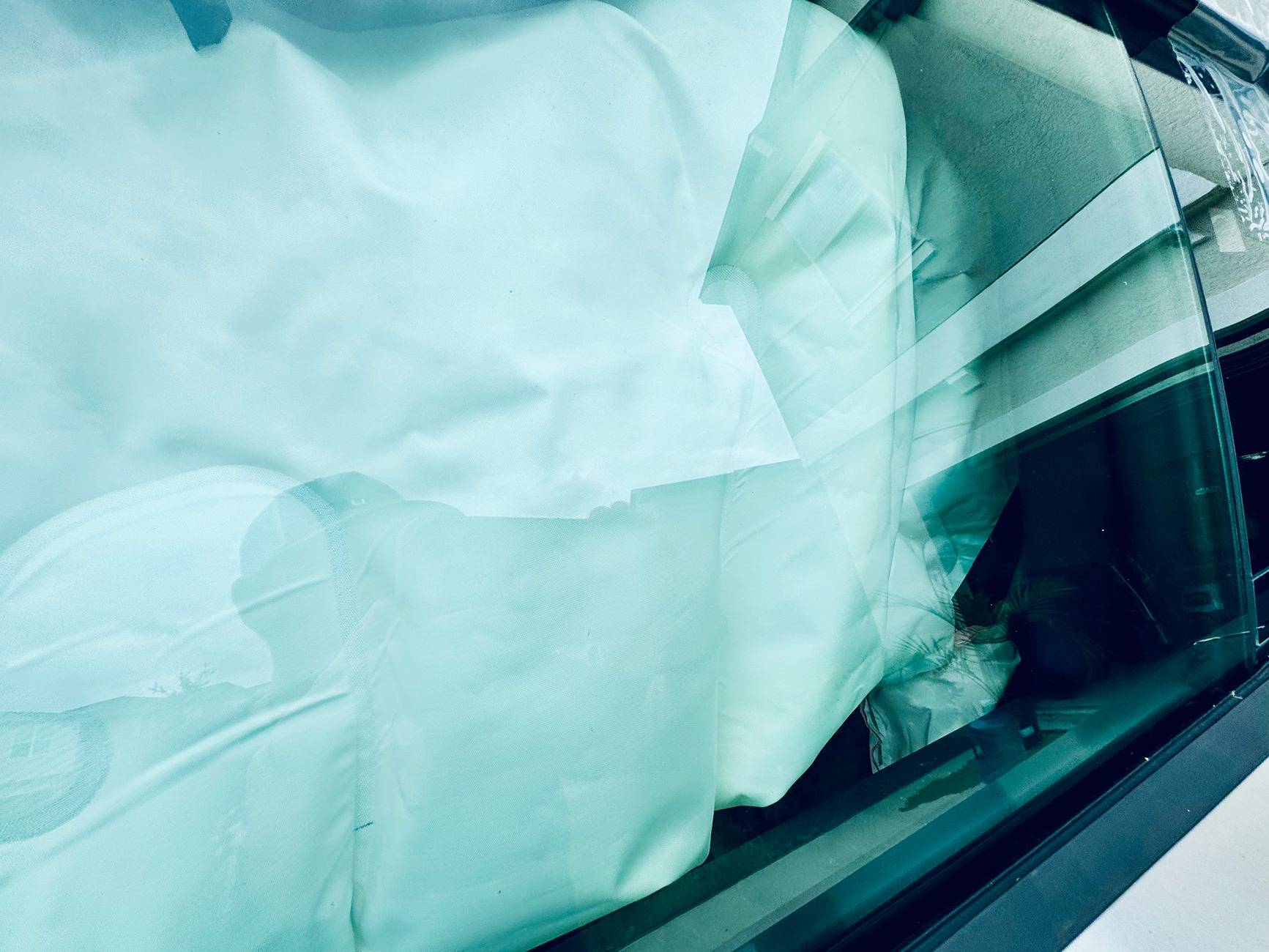 tesla 2 air bag.jpg