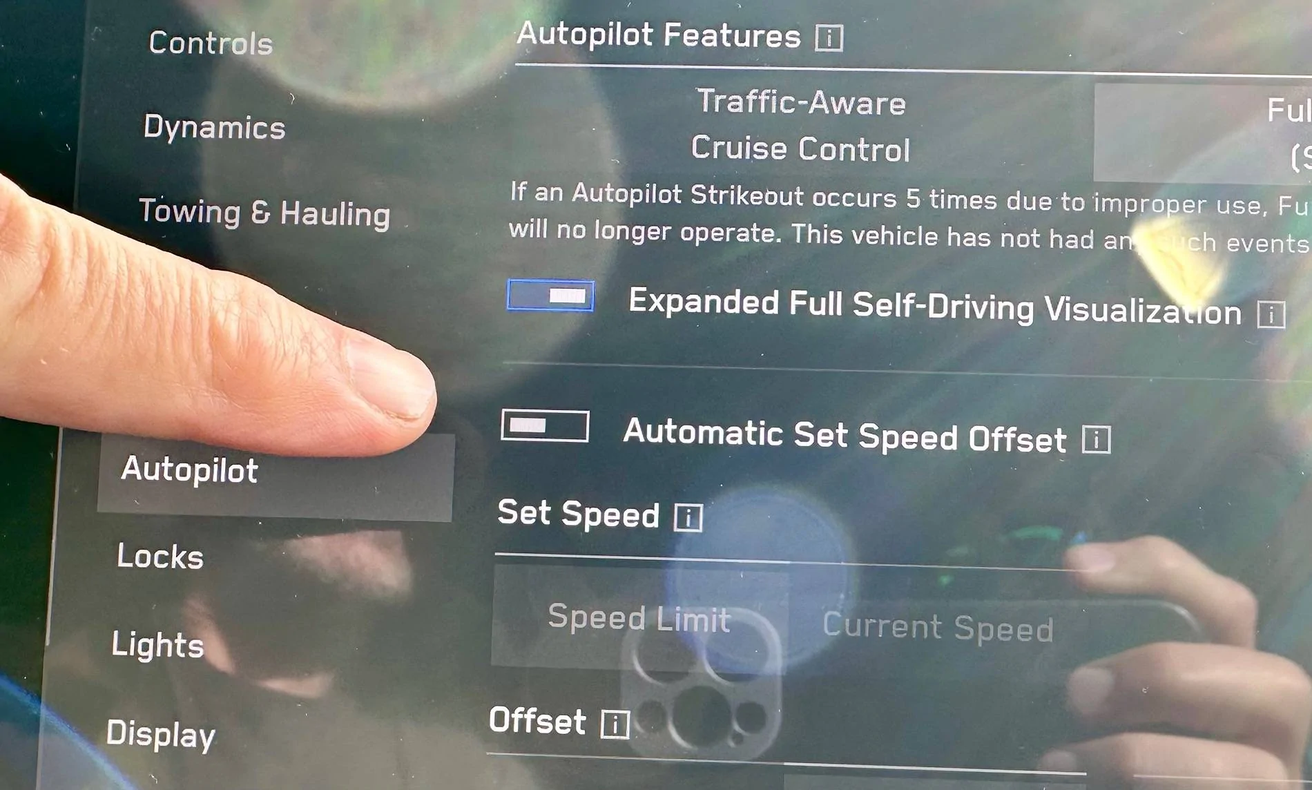Tesla Cybertruck Speed and lane centering in FSD 12.5.5 ?? IMG_9945