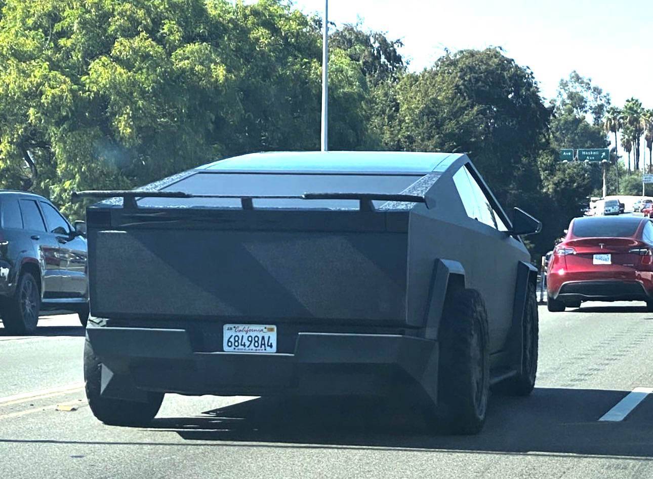 Tesla Cybertruck Rear Spoiler Aftermarket Options? rear-spoiler-on-a-cybertruck-