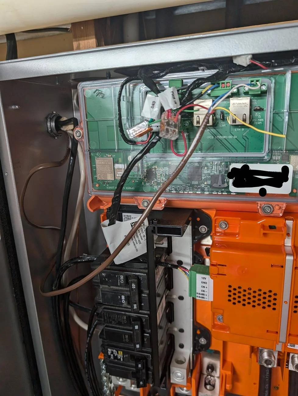 Tesla Cybertruck Powershare Gateway 3V not broadcasting WiFi or getting power? PXL_20241003_202328338.MP~2