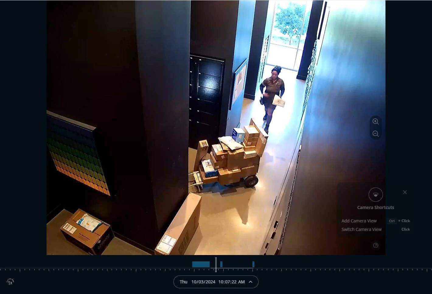 Tesla Cybertruck Tailgate Shield delivery fail image001