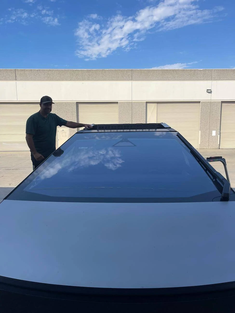 Tesla Cybertruck Cyberlandr Install tempImageXNXUY