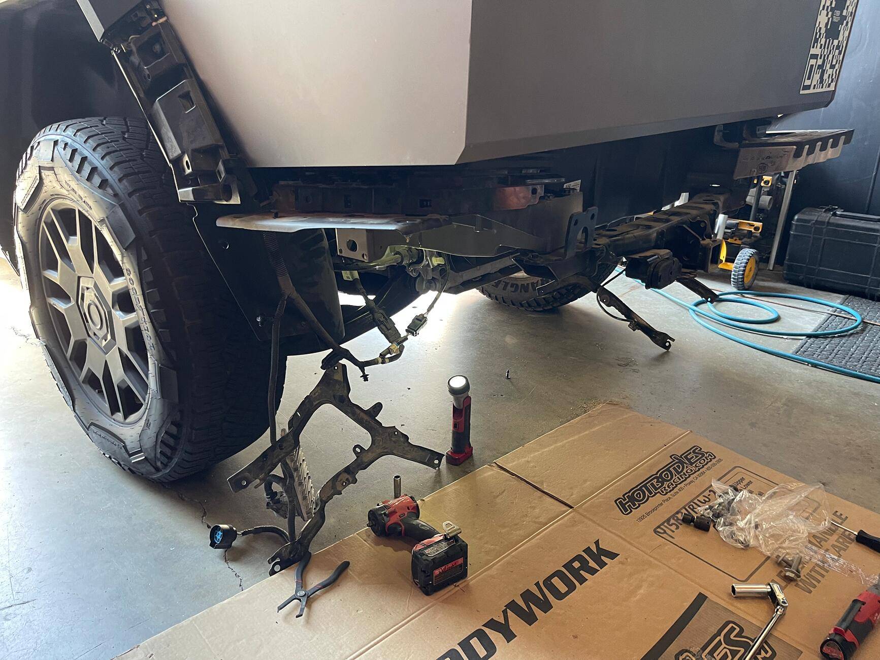 Tesla Cybertruck Where are the aftermarket bumpers? tempImagesOqIb9