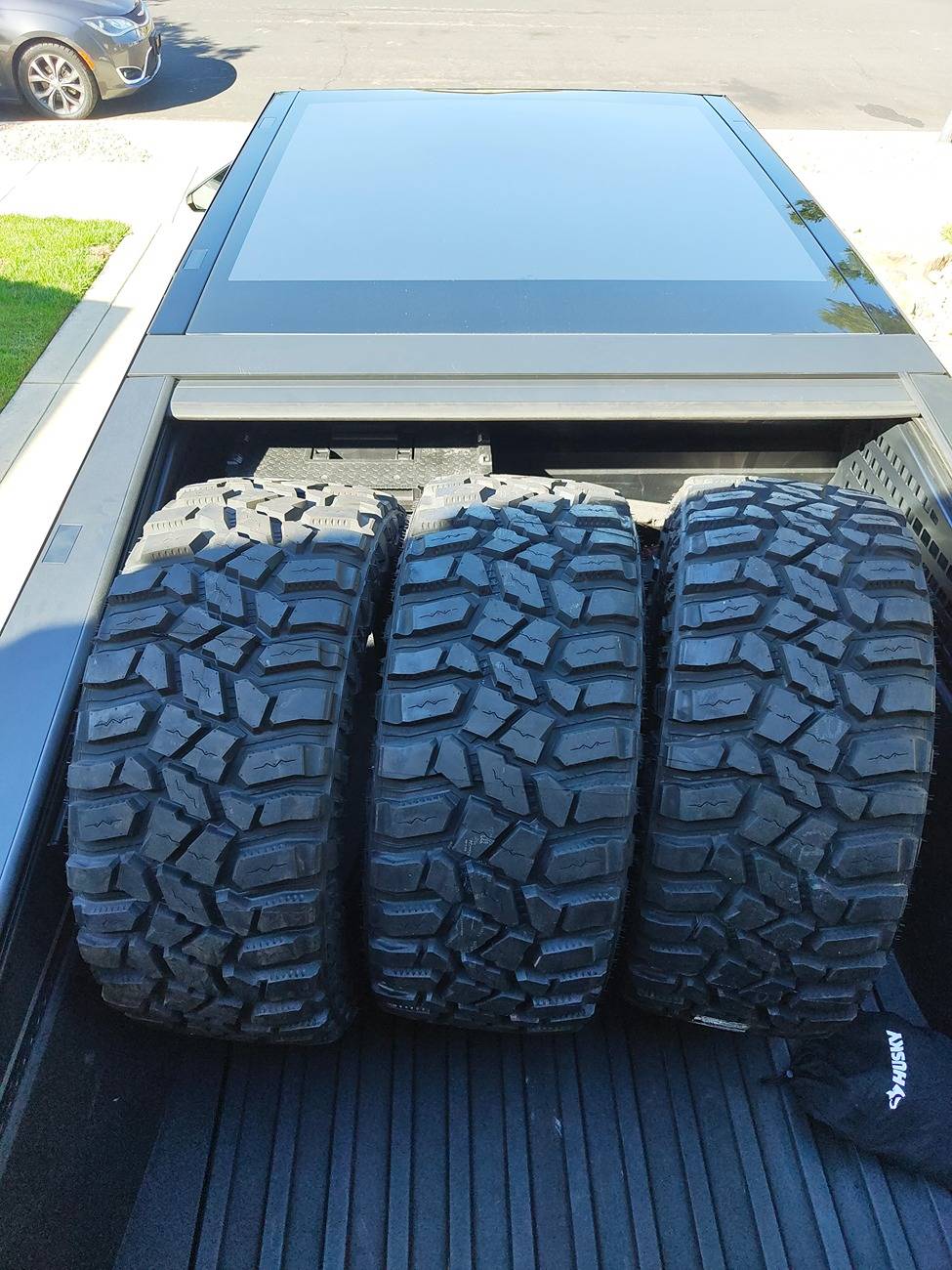 Tesla Cybertruck Cooper Mud Tires - Waiting for Beadlock wheels IMG_20240925_152553520