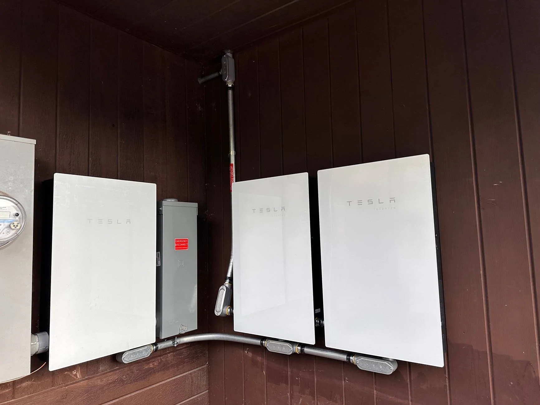 Tesla Cybertruck Cyberbeast waiting room ⏳ IMG_3096