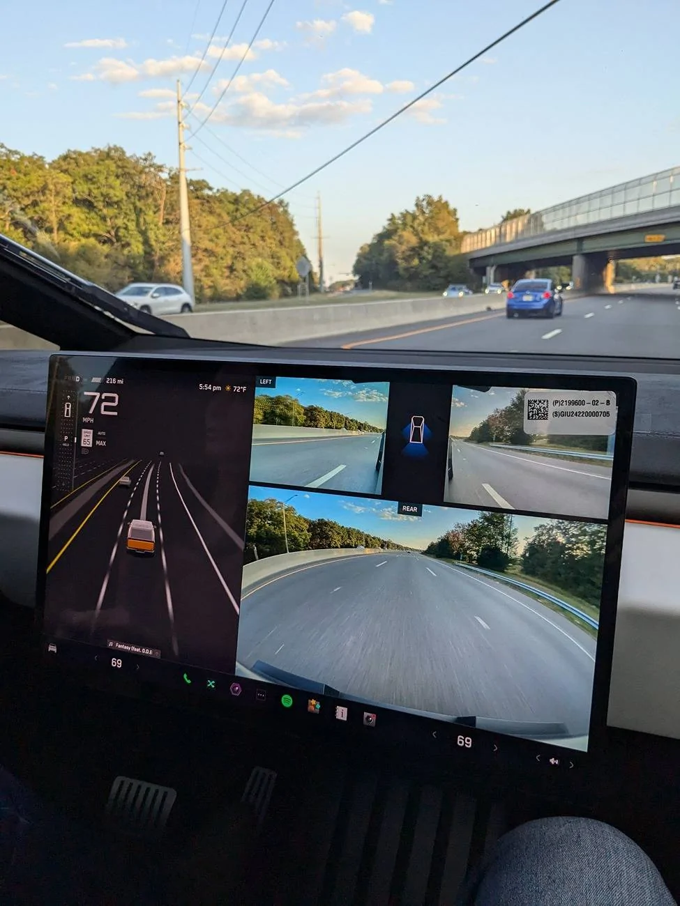 Tesla Cybertruck My Rear View Mirror workaround (displaying rear view on display screen) 1000012184