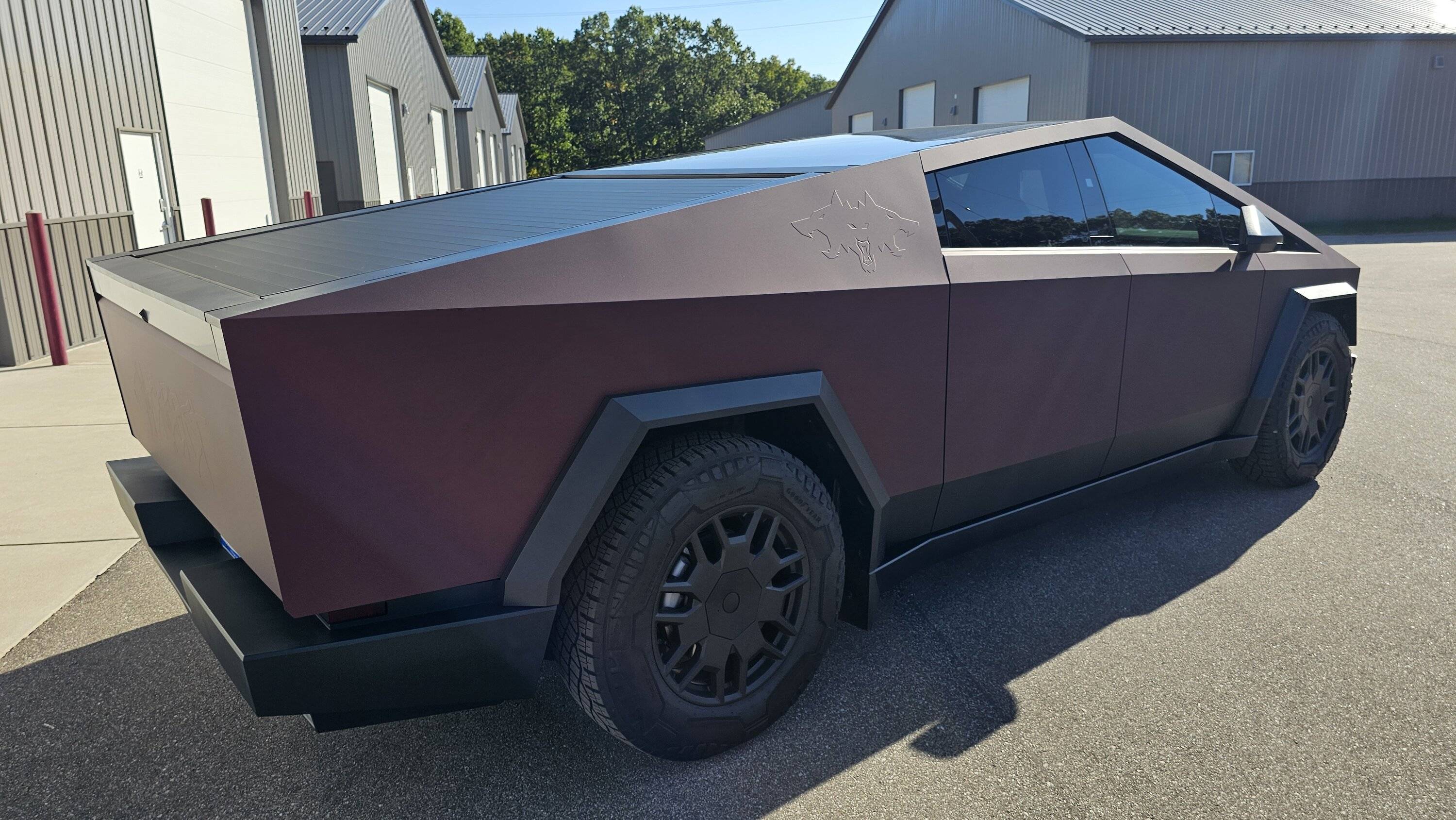 Tesla Cybertruck Mythos Red Cyberbeast (KPMF Absolute Matte Mythos Red Wrap) 20241004_162223