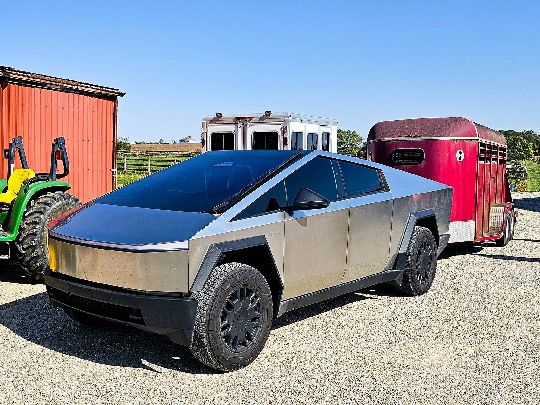 Tesla Cybertruck Doing more truck stuff - towing Horse Trailer 20241006_143256