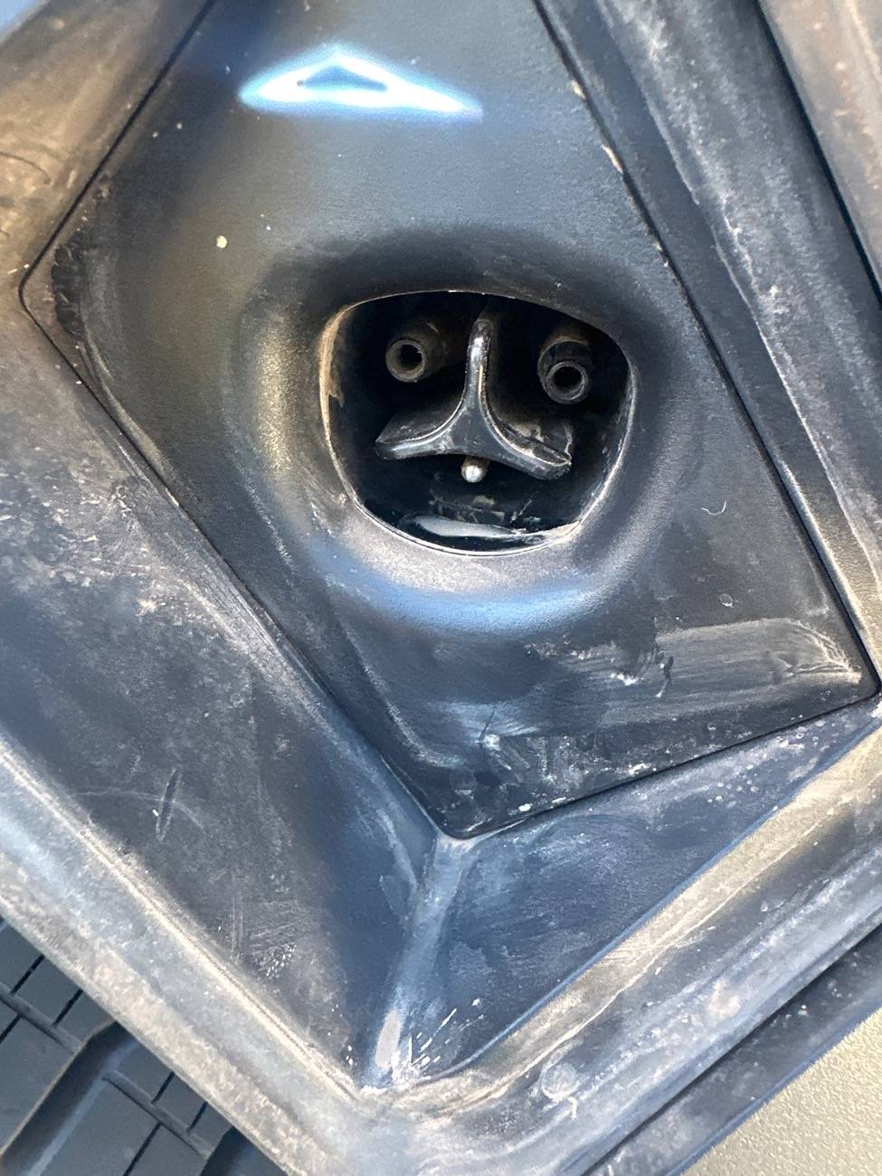 Tesla Cybertruck Preventing dirt from Cybertruck charging port? image