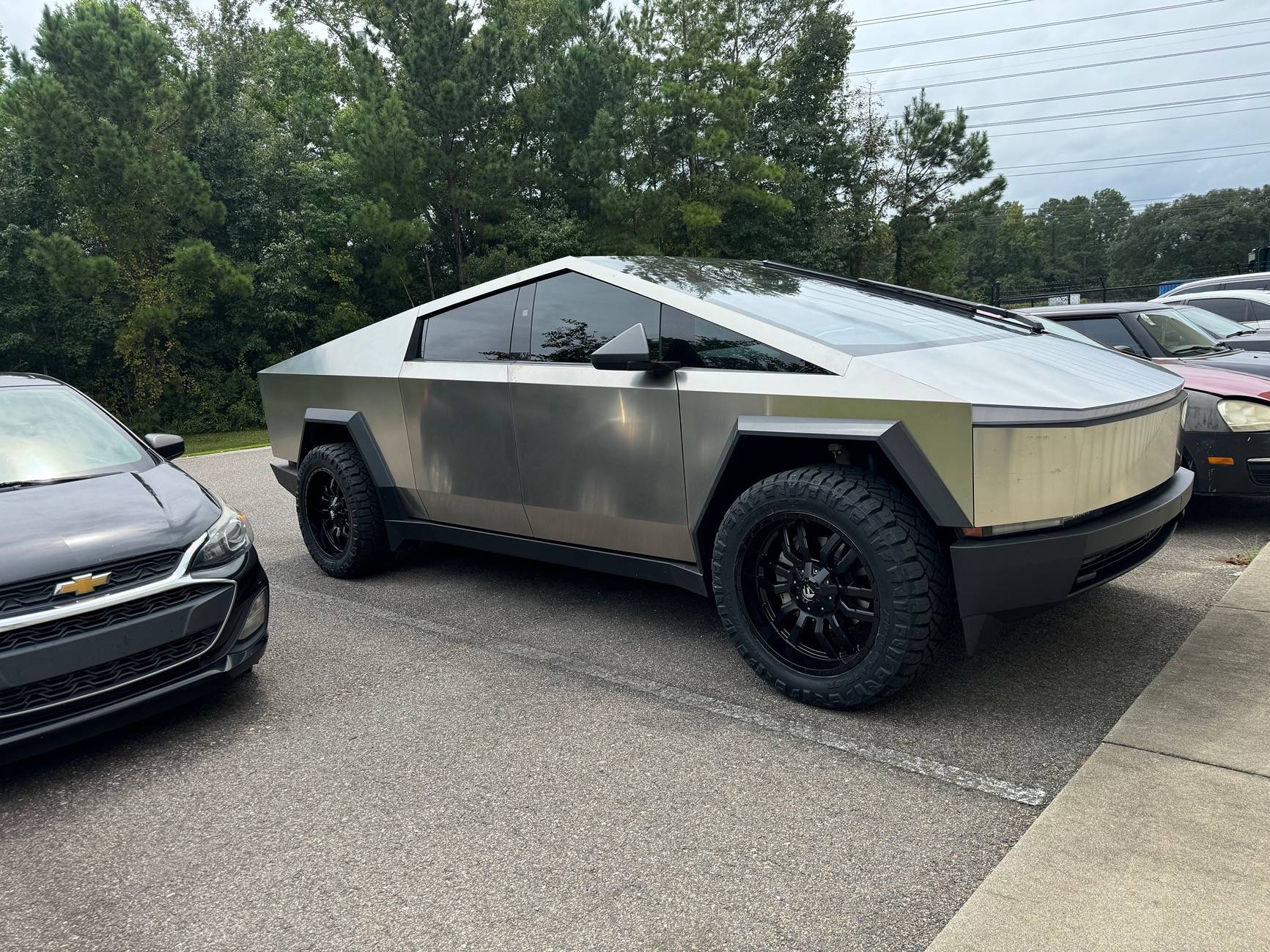 Tesla Cybertruck Fuel Wheels and Nitto Tires IMG_0317