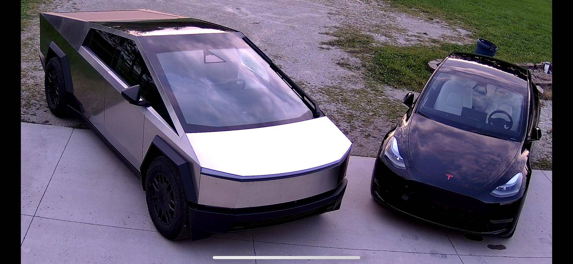 Tesla Cybertruck Daily random Cybertruck photos thread - Post Yours! 📸 🤳 IMG_9629