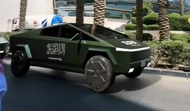 Tesla Cybertruck Painted Cybertruck wheel covers (AI generated) Screenshot 2024-10-08 at 09-43-42 Facebook