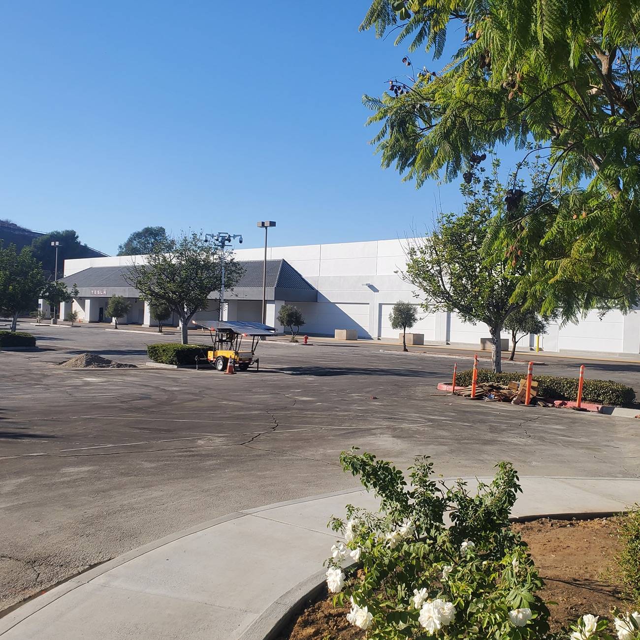 Tesla Cybertruck Tesla submits building plans for Montebello Dealership/Delivery/Service Center 20241008_161127