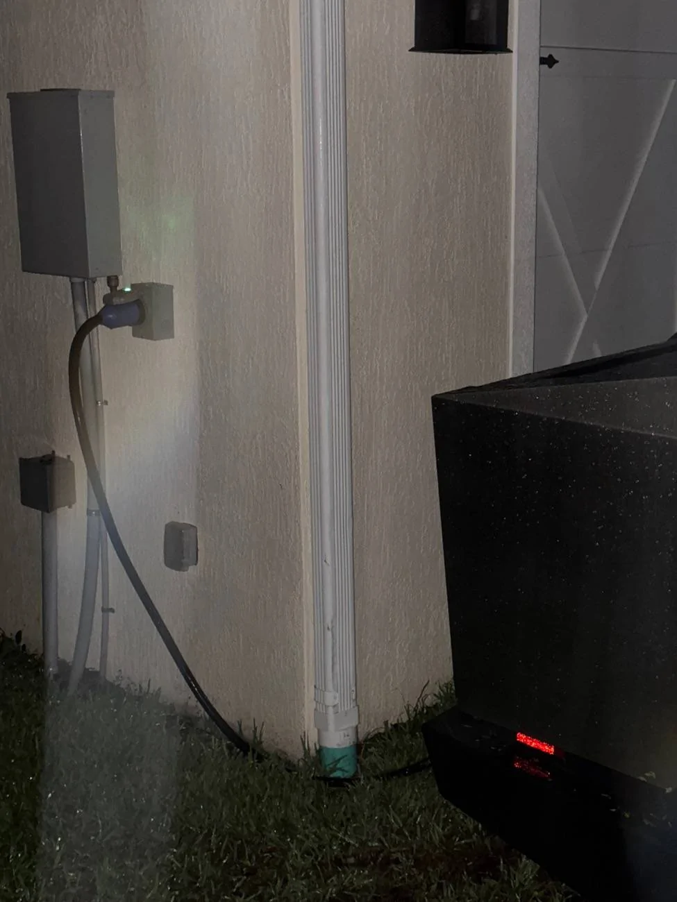 Tesla Cybertruck How to power condo from Cyberbeast? imag