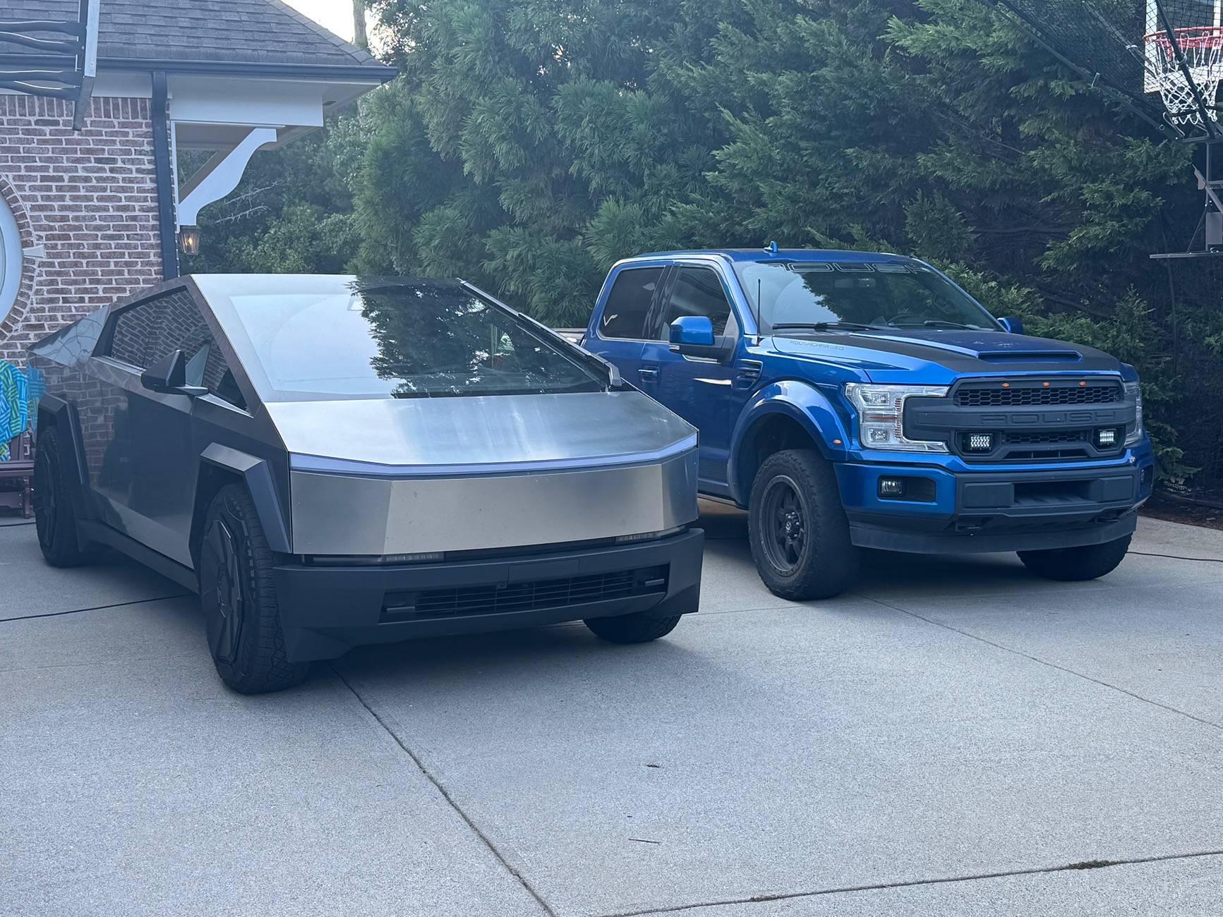 Tesla Cybertruck Daily random Cybertruck photos thread - Post Yours! 📸 🤳 IMG_1184