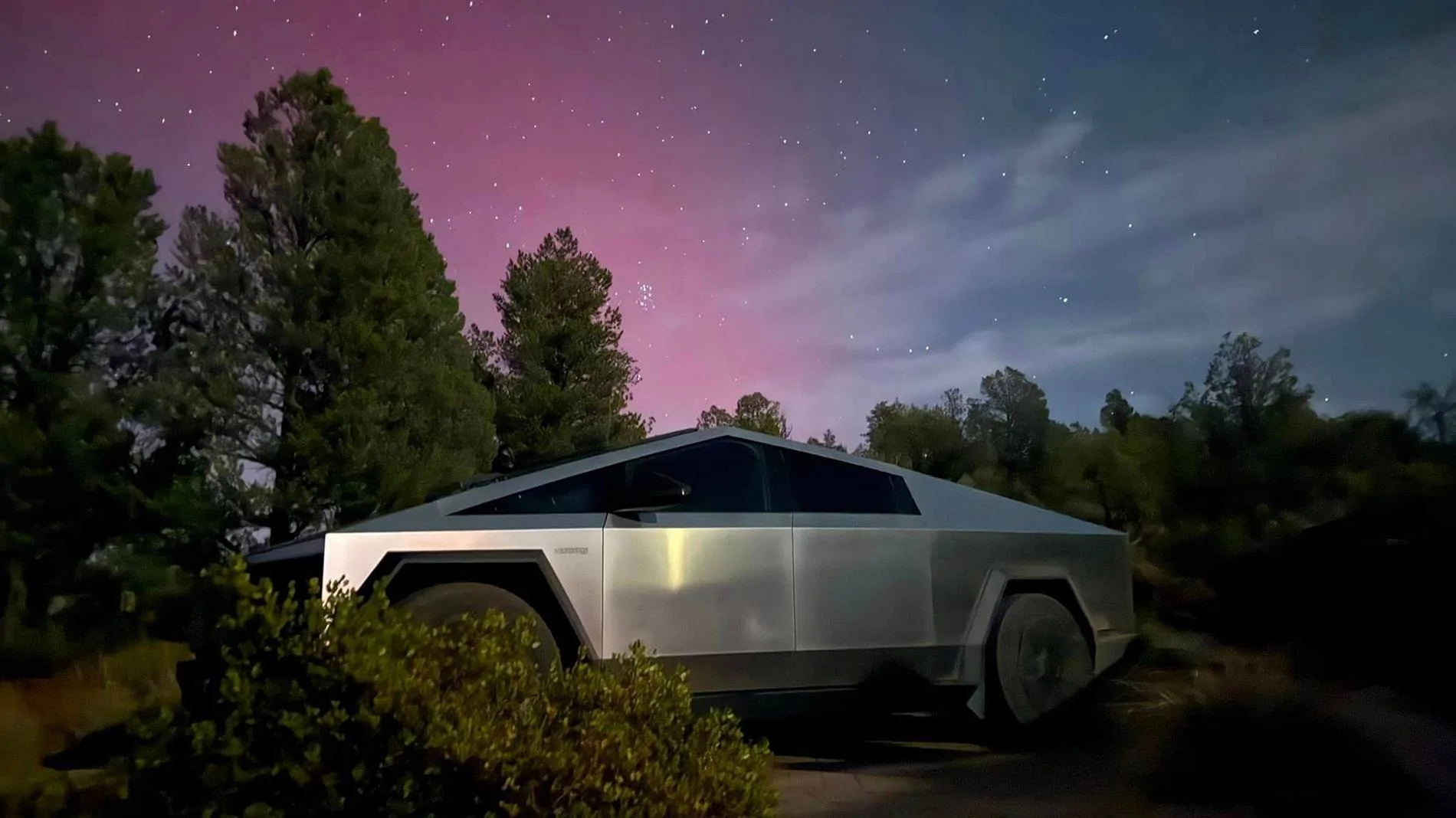 Tesla Cybertruck Daily random Cybertruck photos thread - Post Yours! 📸 🤳 144346_10234058896563122_4907071317446486656_n-jpg