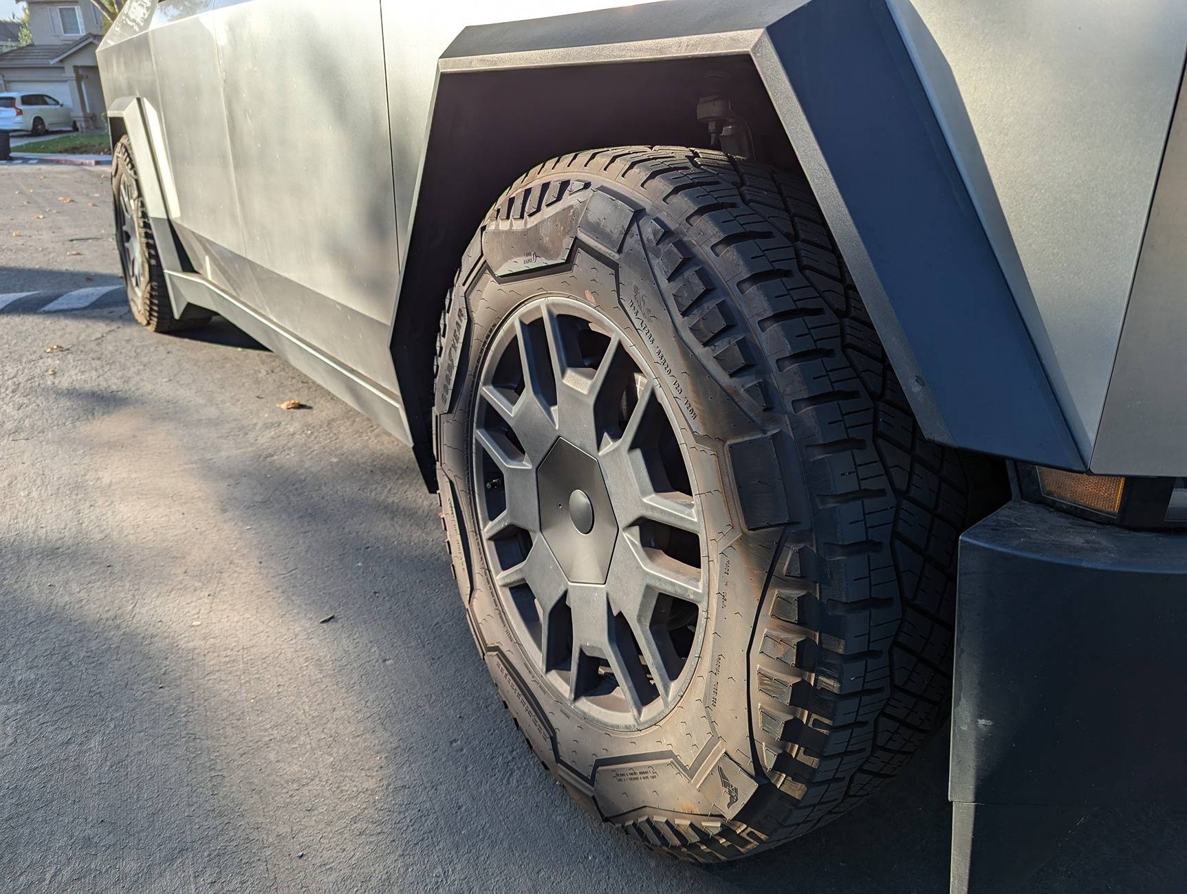 Tesla Cybertruck Wheel hub covers from FORONETRY 1000003323