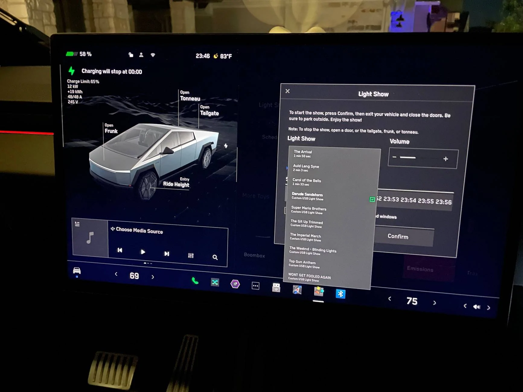 Tesla Cybertruck USB Music Playback IMG_7622