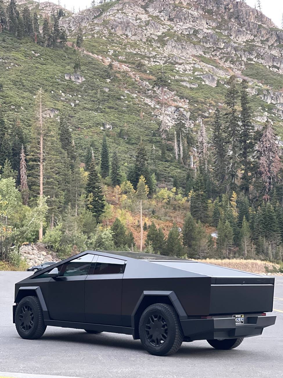 Tesla Cybertruck Show off your Cybertruck in fall colors IMG_0900