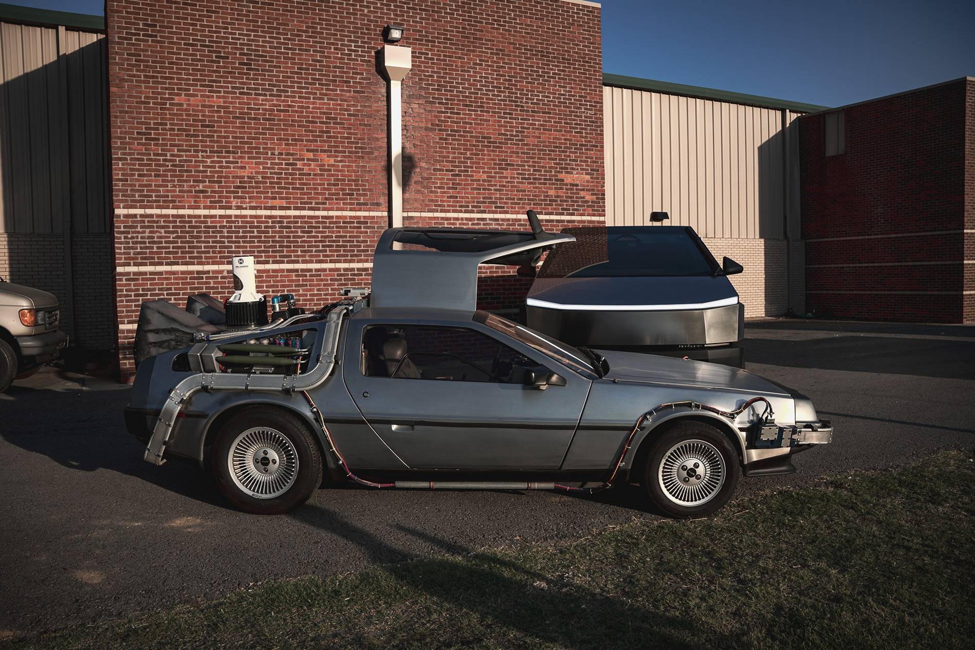 Tesla Cybertruck Past Meets Future: Cybertruck + Back to The Future DeLorean DSC02685