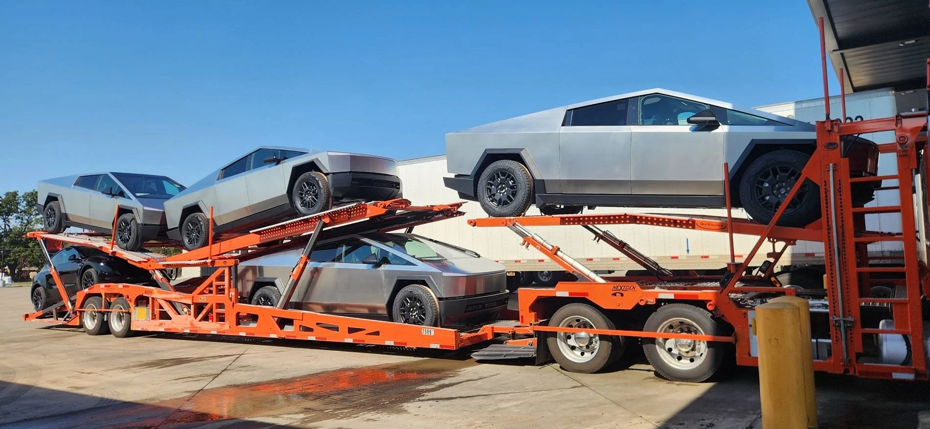 Tesla Cybertruck Where da all season tires at? Attachment