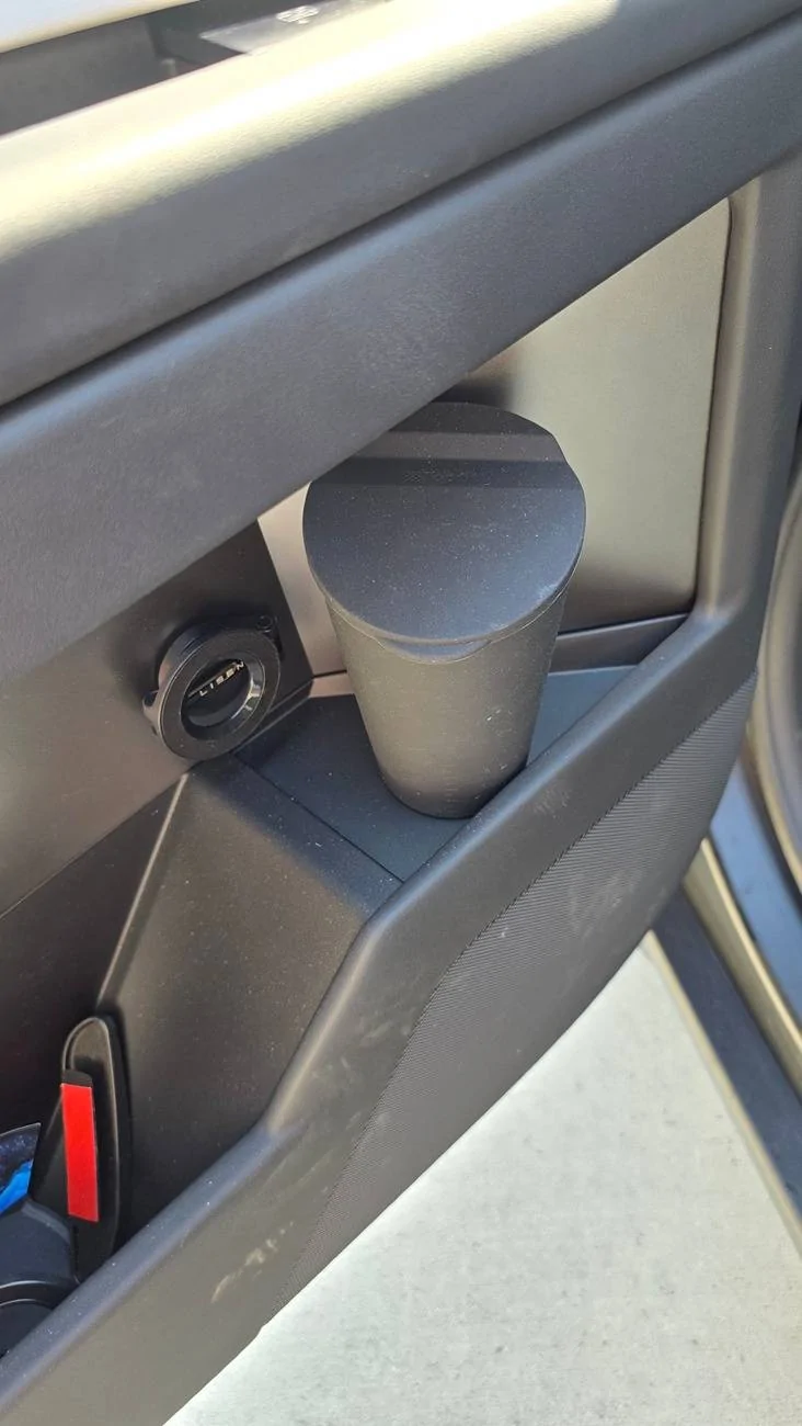 Tesla Cybertruck What are you using this interior door space for? 20241015_130716 (Large)