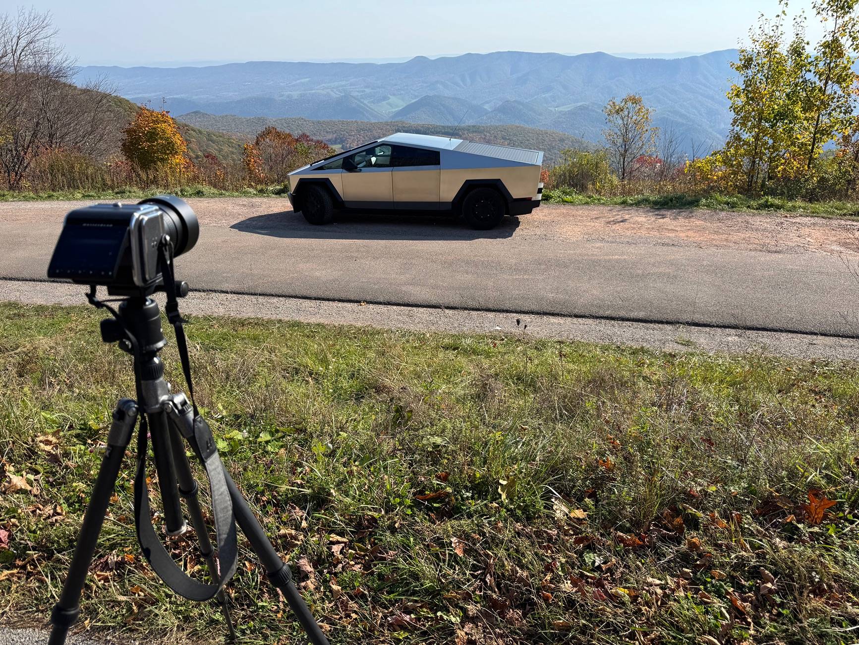 Tesla Cybertruck Magic in the Mountains : Motorcycle Trip with the Cybertruck IMG_3127