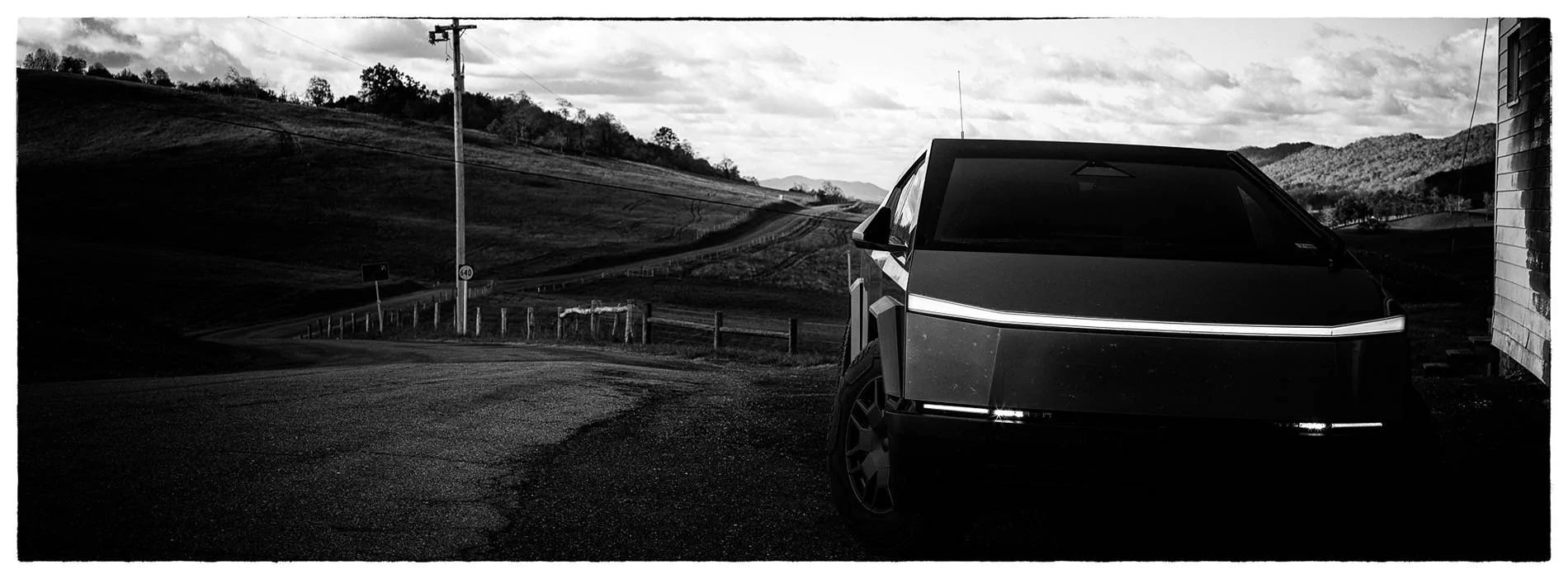 Tesla Cybertruck Magic in the Mountains : Motorcycle Trip with the Cybertruck B_00463_SEP032