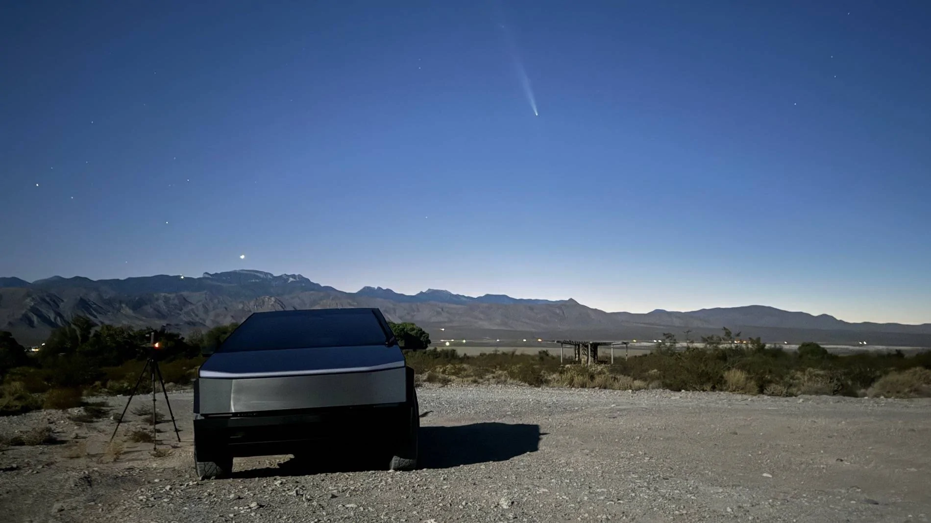 Tesla Cybertruck Capturing a comet with the Cybertruck 💫 IMG_1383