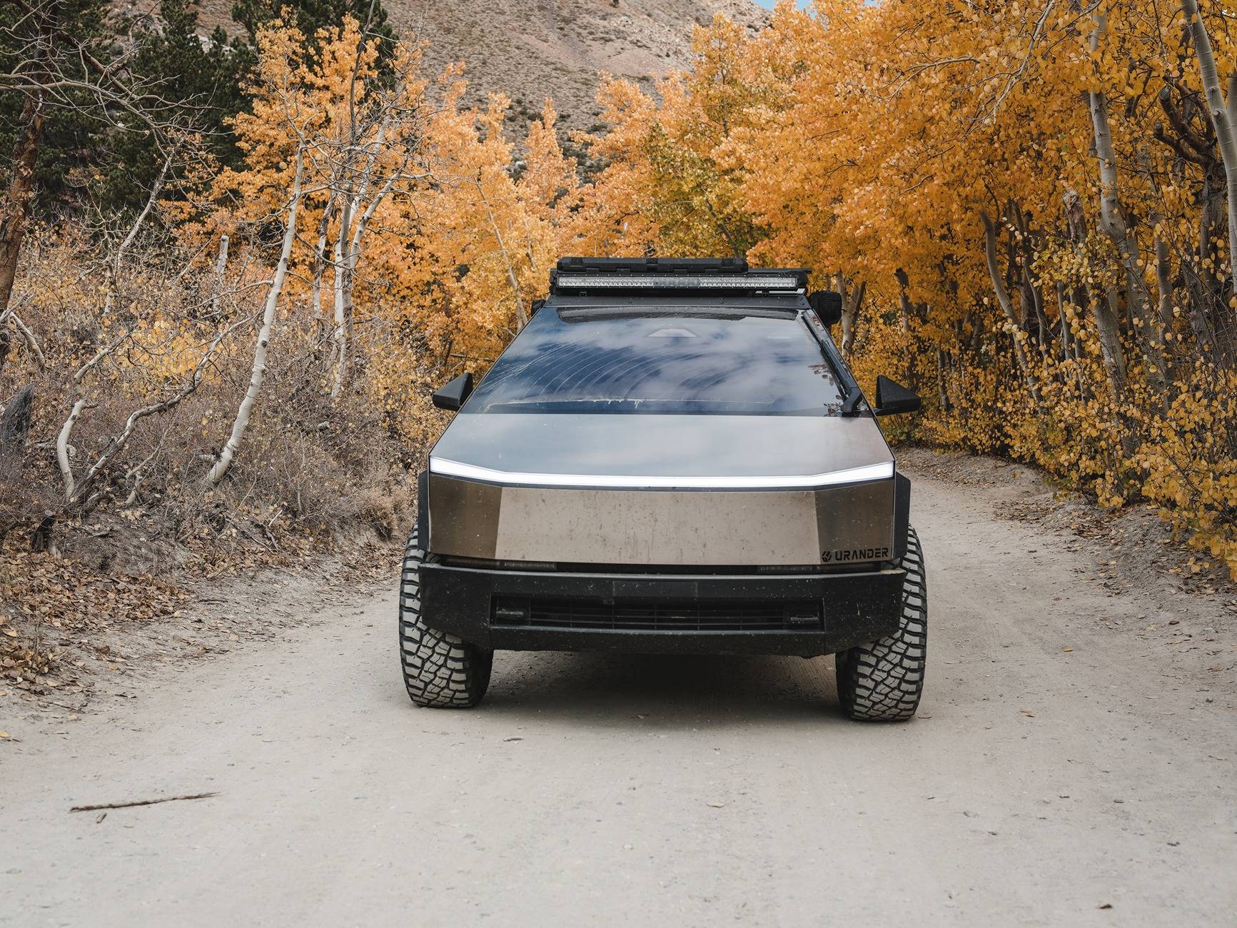 Tesla Cybertruck Amazing Trip to North Lake - Fall Views & Cybertruck Adventures! DSCF5924
