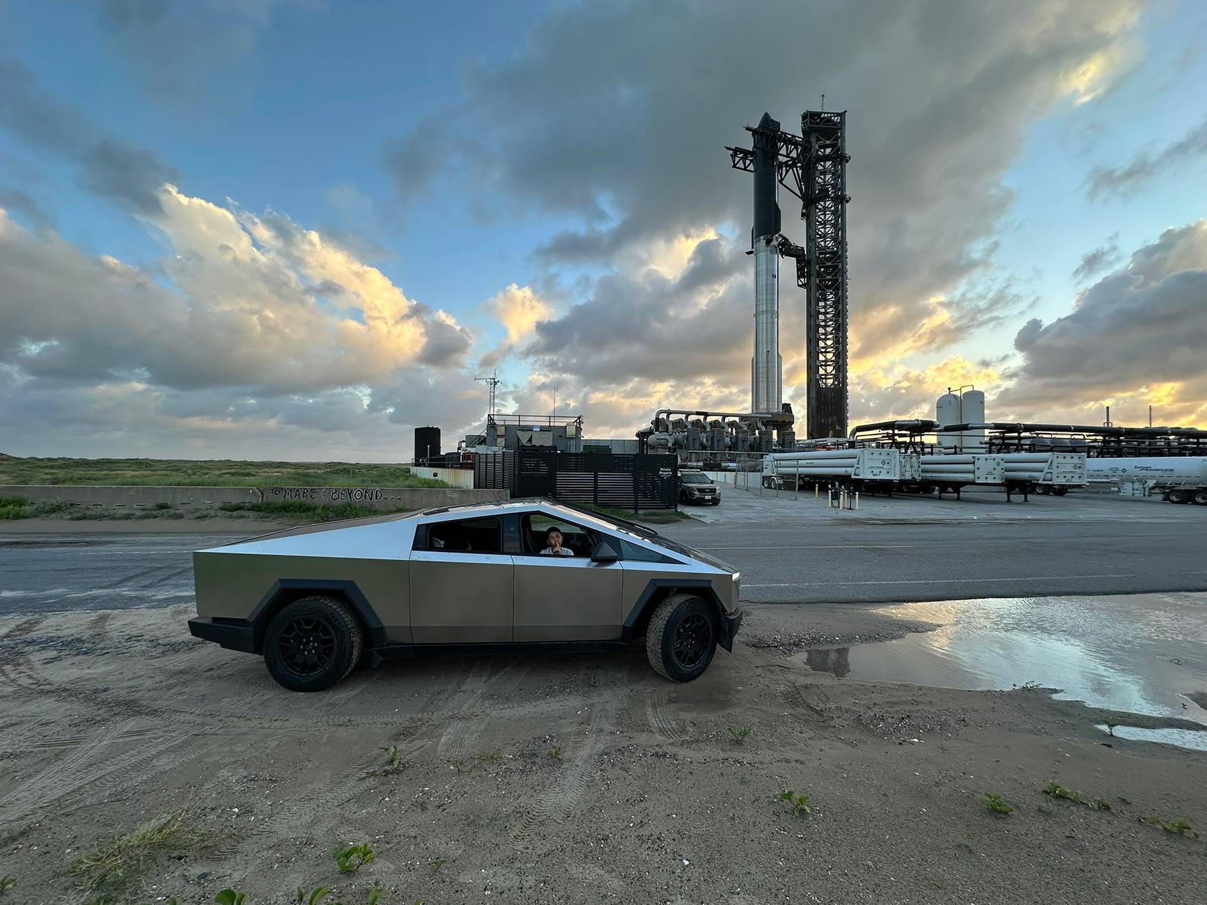 Tesla Cybertruck The weekend before Starship 5 launched IMG_7989.JPEG