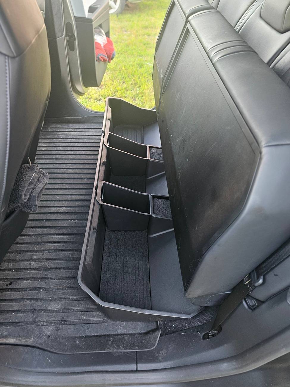 Tesla Cybertruck Backseat Storage Bin Review - Teslaunch 20241003_190656