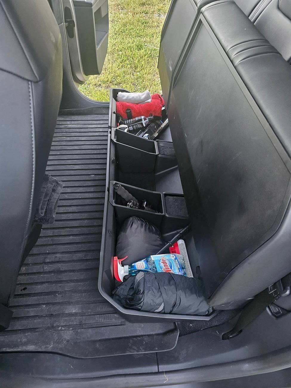 Tesla Cybertruck Backseat Storage Bin Review - Teslaunch 20241003_191819