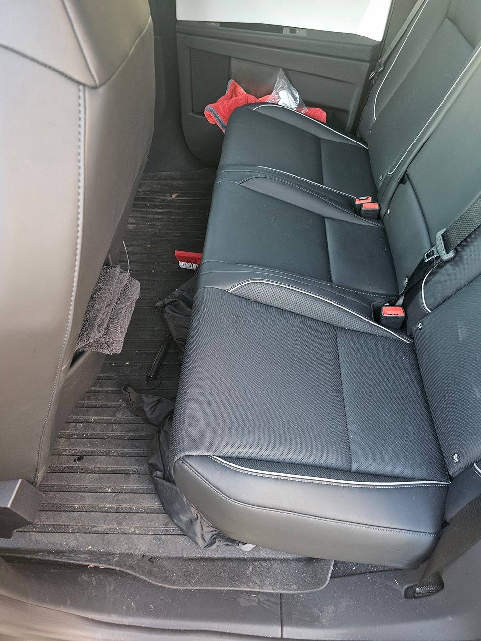 Tesla Cybertruck Backseat Storage Bin Review - Teslaunch 20241003_185959