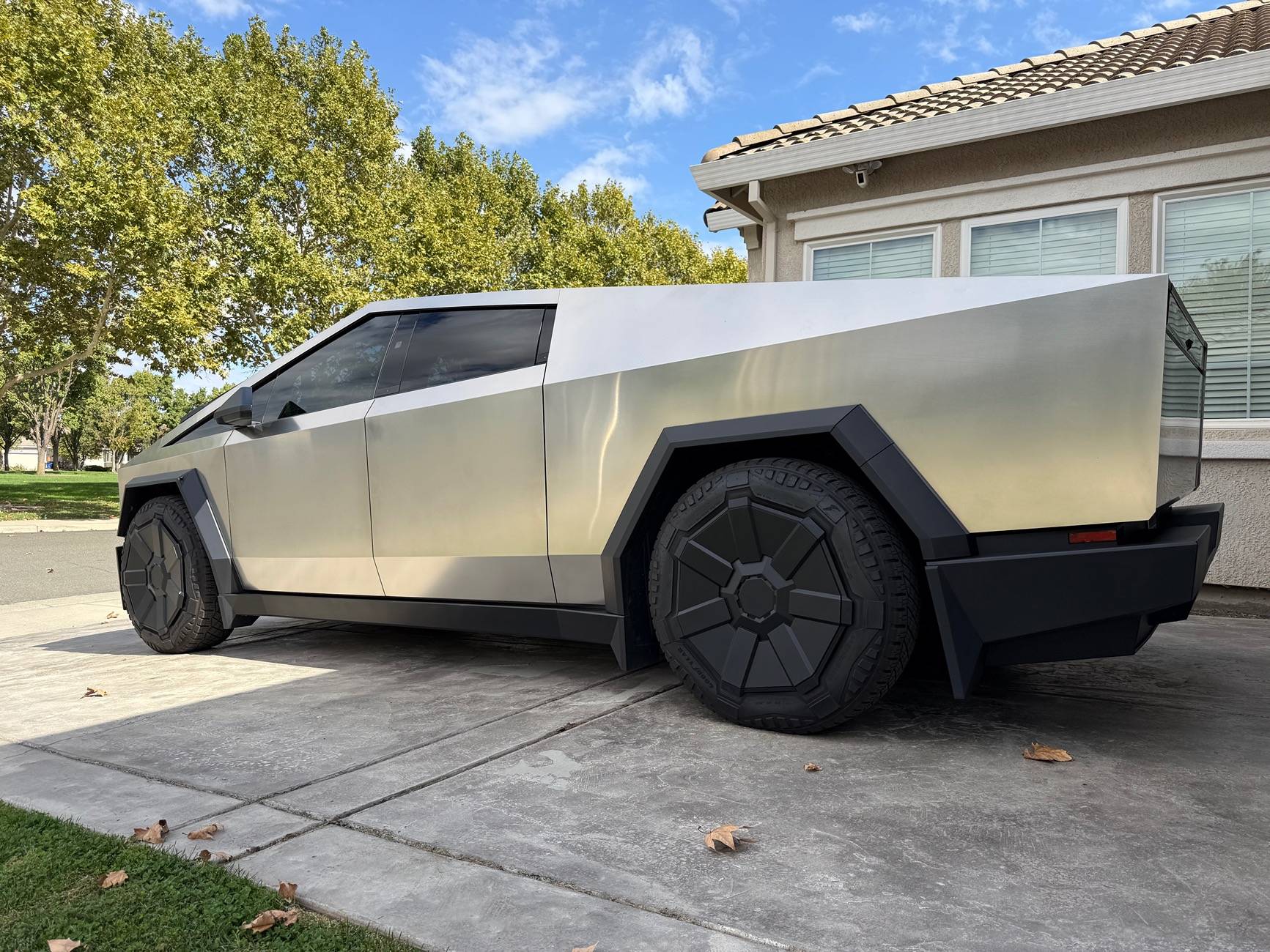 Tesla Cybertruck Cyber Wheel Covers pick-up delivery emails going out to owners now IMG_3005