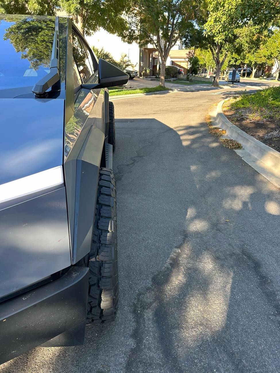 Tesla Cybertruck First batch of Cybergear Running Boards delivered – See Customer Feedback and Photos! 1e120fecec700721ae0038357f31511
