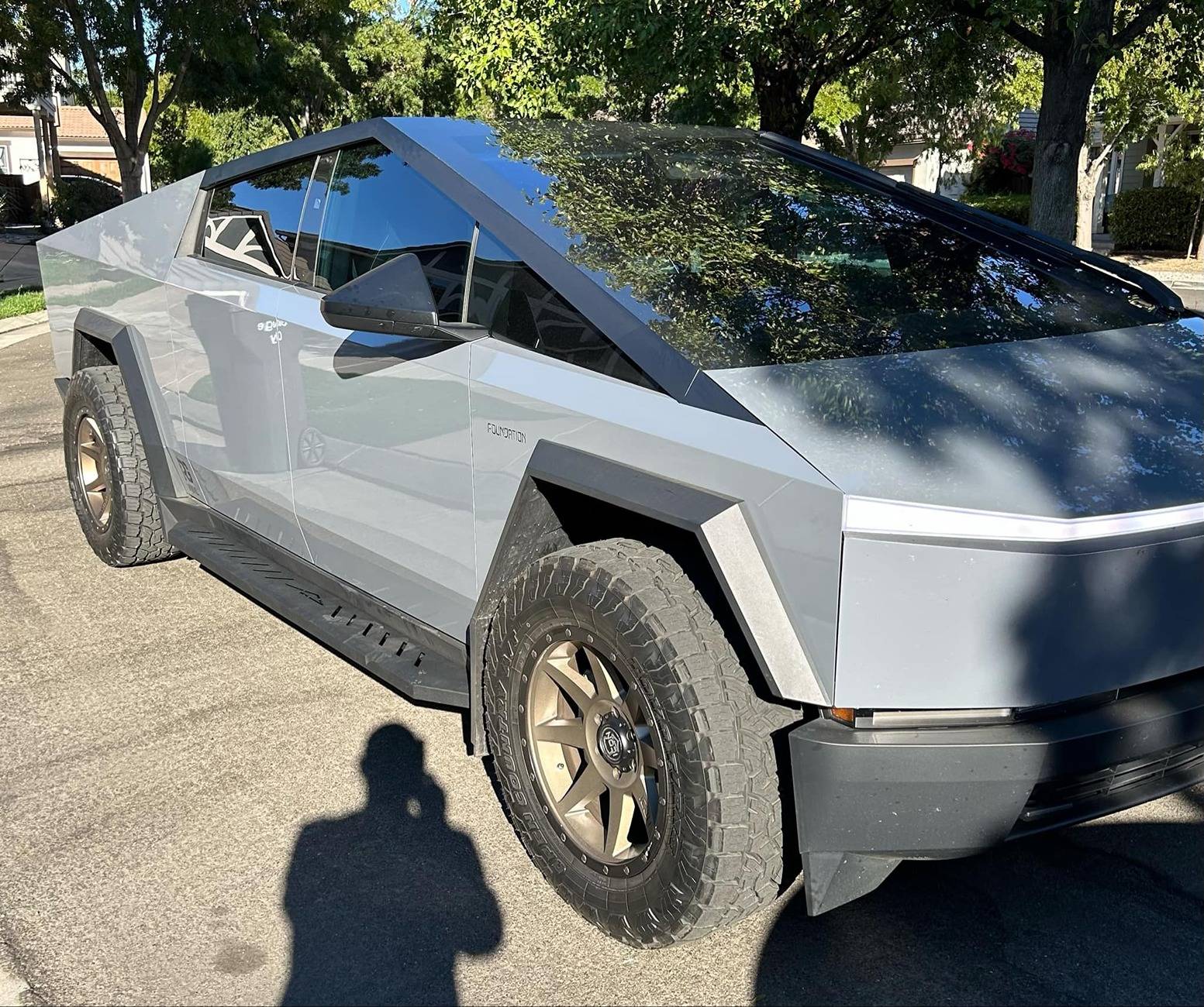 Tesla Cybertruck First batch of Cybergear Running Boards delivered – See Customer Feedback and Photos! 9749cae1556f61295427ef0198def05