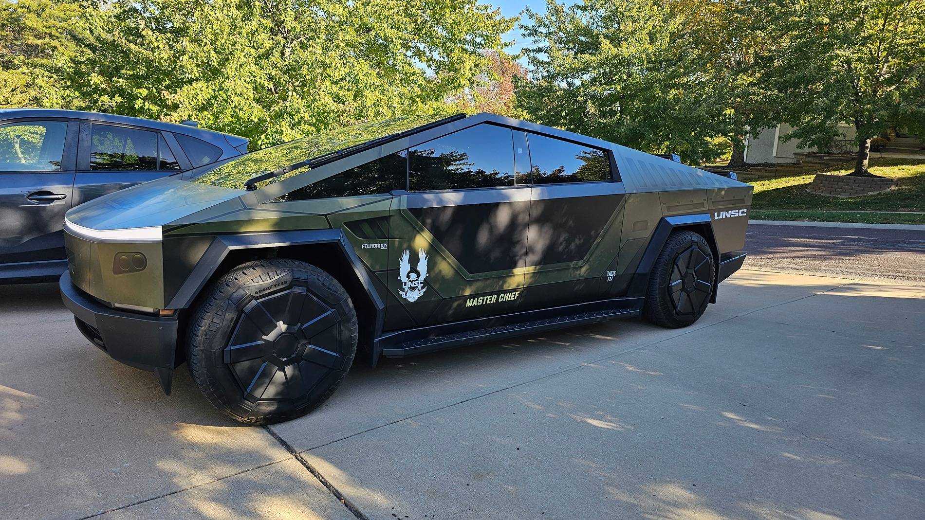 Tesla Cybertruck Cyber Wheel Covers pick-up delivery emails going out to owners now 20241016_095623