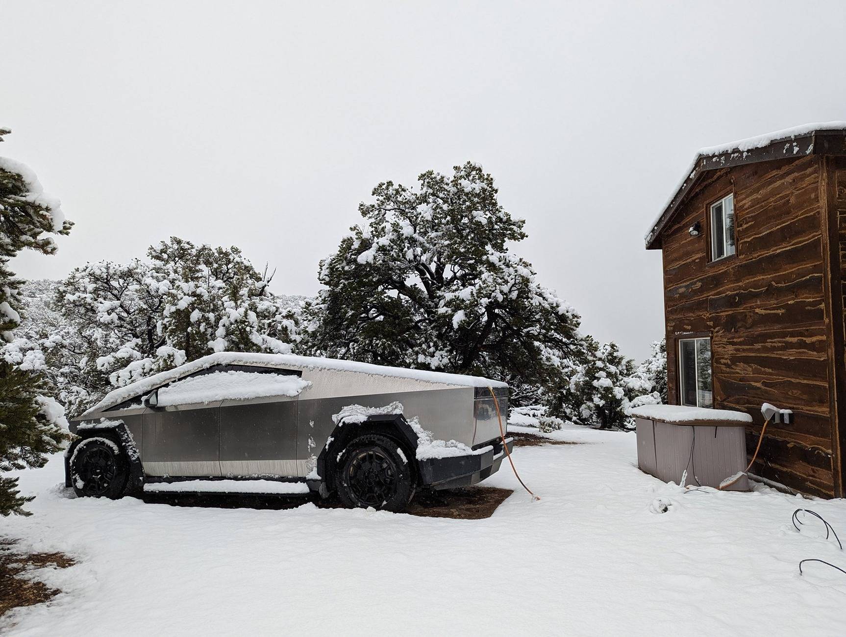 Tesla Cybertruck Daily random Cybertruck photos thread - Post Yours! 📸 🤳 GaMAxPdXkAAChls
