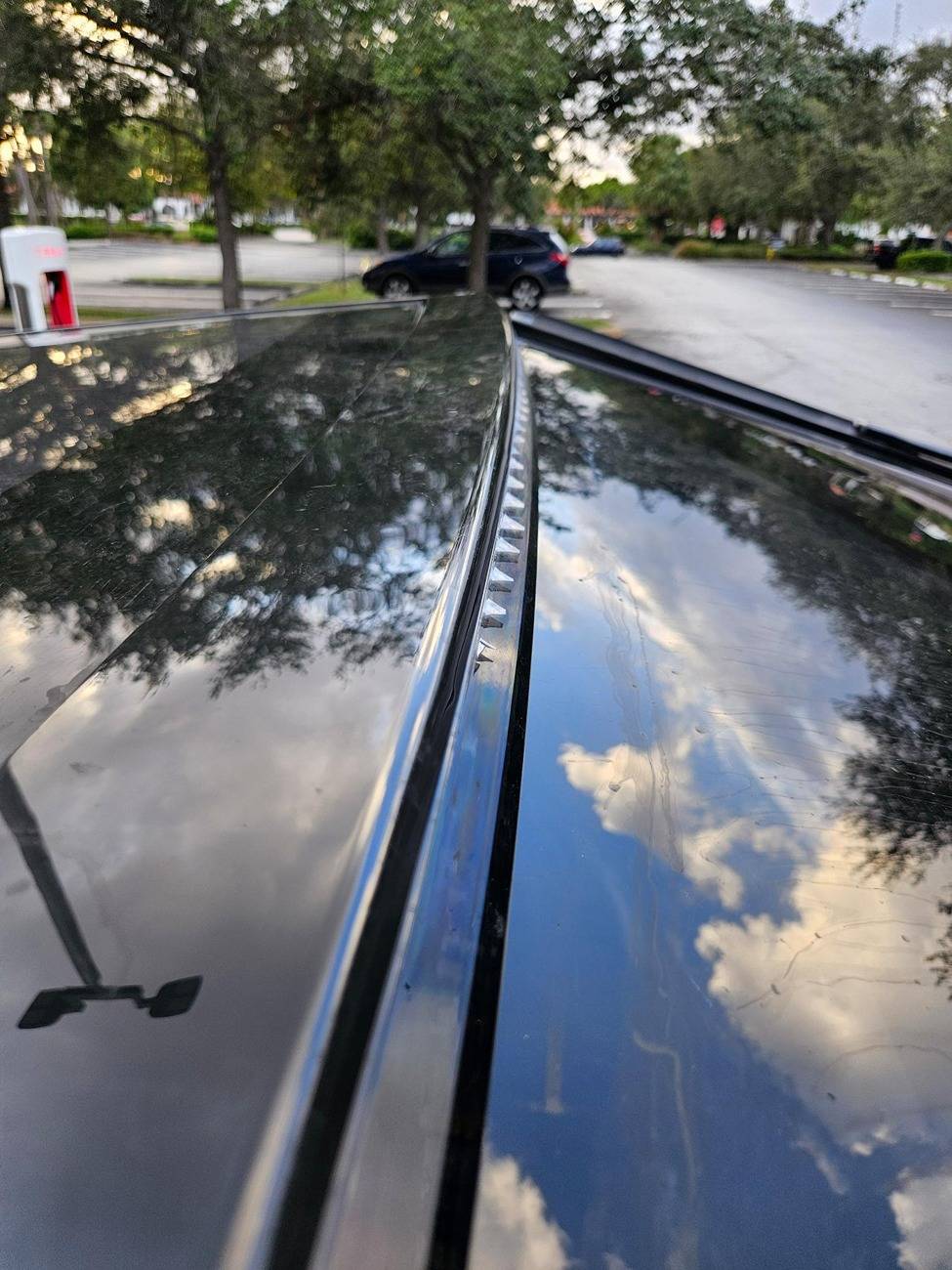 Tesla Cybertruck Offroad Light Bar Installed by Service Center! Menu first look: Ditch Lights & Flood Flights functions signal-2024-10-19-181425_005
