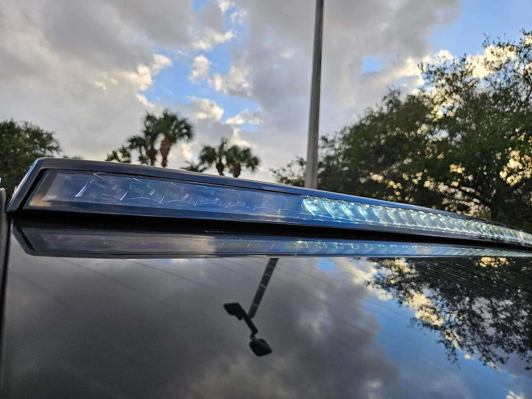 Tesla Cybertruck Offroad Light Bar Installed by Service Center! Menu first look: Ditch Lights & Flood Flights functions signal-2024-10-19-181215_004