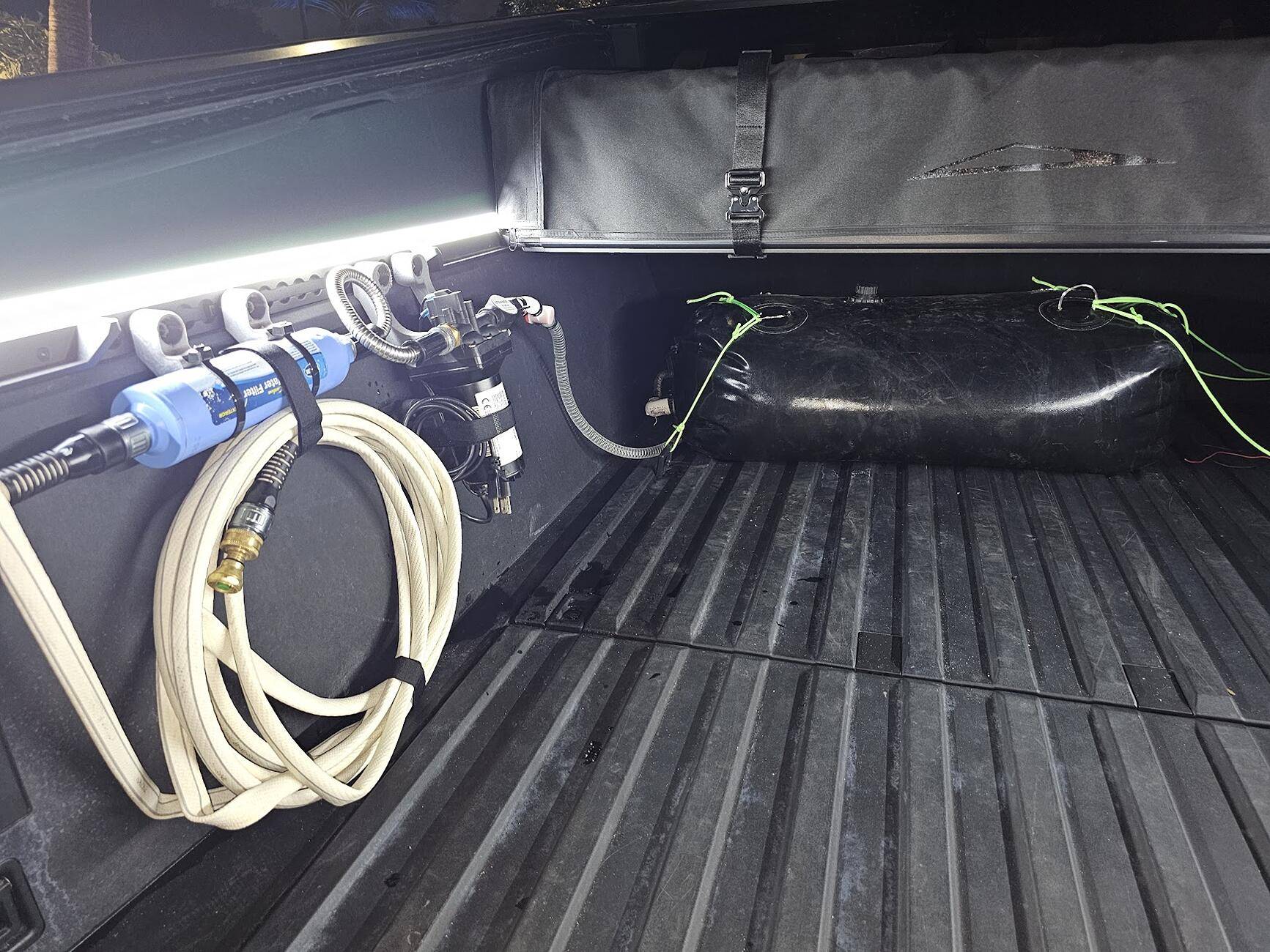 Tesla Cybertruck Water storage? 1729384277356-bc
