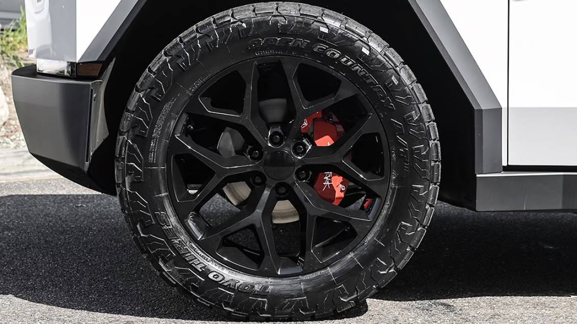 Tesla Cybertruck Painted Calipers DIY 🎨🖌️[updated with steps] IMG_5900