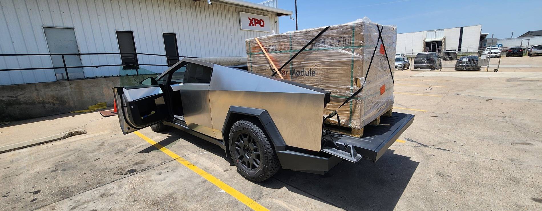 Tesla Cybertruck Homemade mobile solar charging panels, Starlink, & other mods on my Cybertruck 20240801_140057