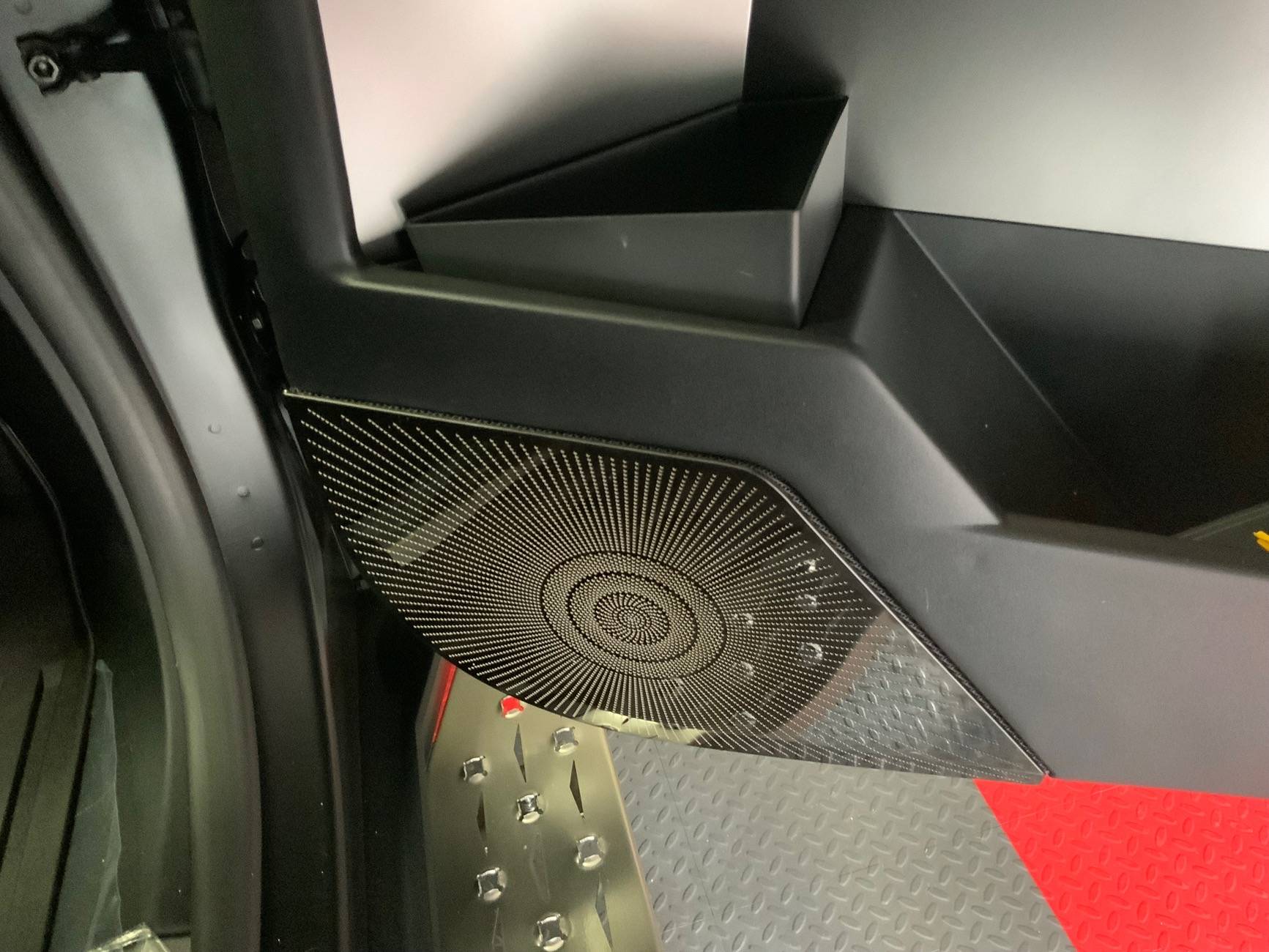 Tesla Cybertruck Driver side door speaker + knee =  🩹 IMG_2004